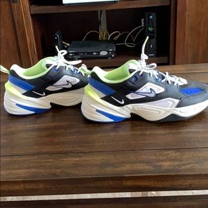 Never worn Men’s 11.5 Nike Shoes